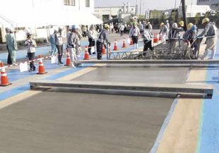 施工後１日で交通開放可能な高強度コンクリートを使用した1 DAY PAV E（ワンデイペイブ）（広島市 工場内舗装）